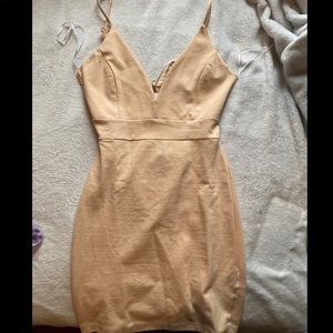 Windsor Dress/ Tight fitted
